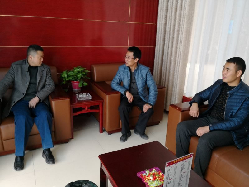 副總經理孫宏雷對下屬子公司負責人進行廉潔從業(yè)約談