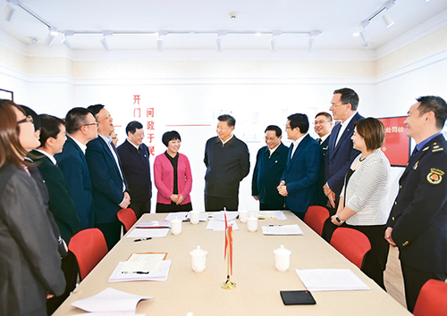 習(xí)近平：堅(jiān)持、完善和發(fā)展中國(guó)特色社會(huì)主義國(guó)家制度 與法律制度